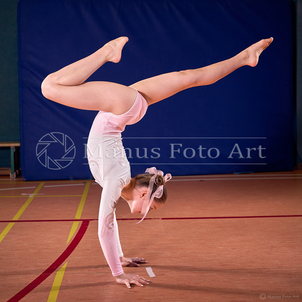 B-DSC00200 | Professionelle Sportfotografie in Hamburg, Schleswig-Holstein und Niedersachsen – spezialisiert auf Rhönrad, Geräteturnen, Leistungsturnen und rhythmische Sportgymnastik. Bundesweite Begleitung von Rhönrad-Events. Jetzt Sport-Fotos - Realisiert mit Pictrs.com