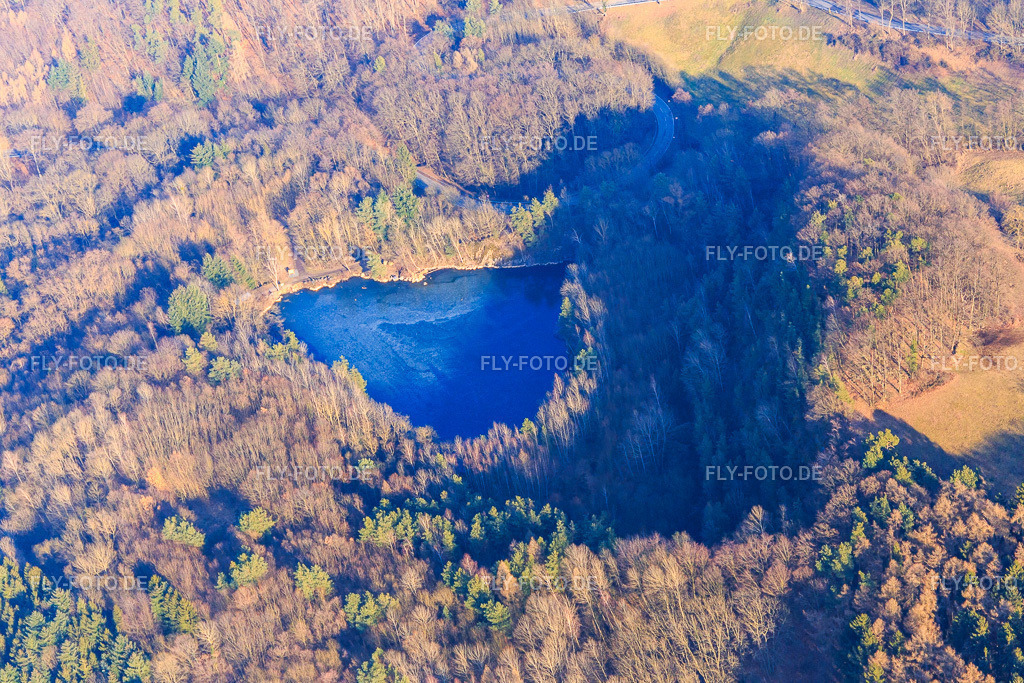 Steinbruchsee bei Fischbachtal | Luftbild: Steinbruchsee bei Fischbachtal im Ortsteil Meßbach in Fischbachtal im Bundesland Hessen in Deutschland. Foto: IMG_096629.jpg vom 14.02.2017 durch Werner Riehm/FLY-FOTO.de - Realisiert mit Pictrs.com
