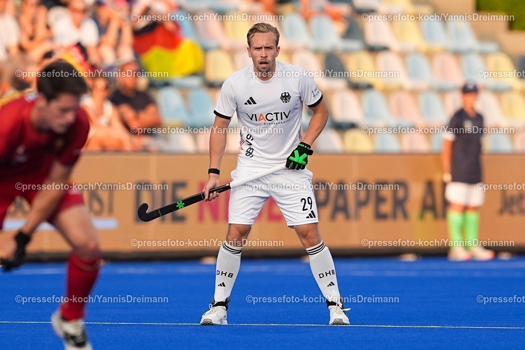 xydrx14082504044 | 14.08.2025, xydrx, Herren EuroHockey Championship 2025, Halbfinale, Deutschland - Spanien, Sparkassenpark Mönchengladbach: Malte Hellwig (GER #29)