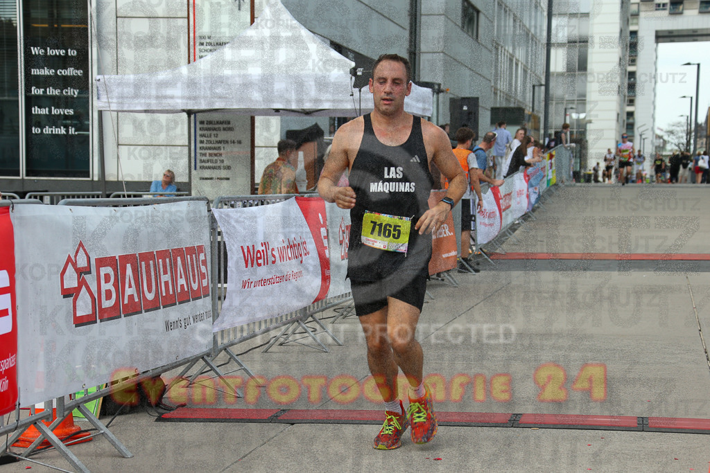 250920_1516_EX1_8720 | Sportfotografie im Rhein-Sieg Kreis, Köln, Bonn, NRW, Rheinland Pfalz, Hessen, etc. Unser Tätigkeitsfeld umfasst den Laufsport vom Volkslauf über den Marathon, Duathlon, Triathon bis zum Ultralauf wie Kölnpfad Ultra oder Schindertrail.