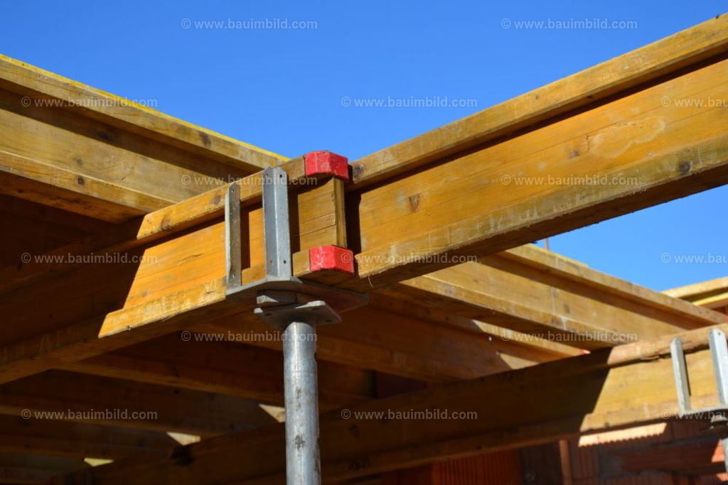 bib-lg04-betonarbeiten-decken-0635 | Nach LV-Leistungsgruppen sortierte Detailfotos über den Bau eines Hauses. Alle Hausbau-Bilder direkt vom Urheber und Autor der Website Haus-Selber-Bauen.com