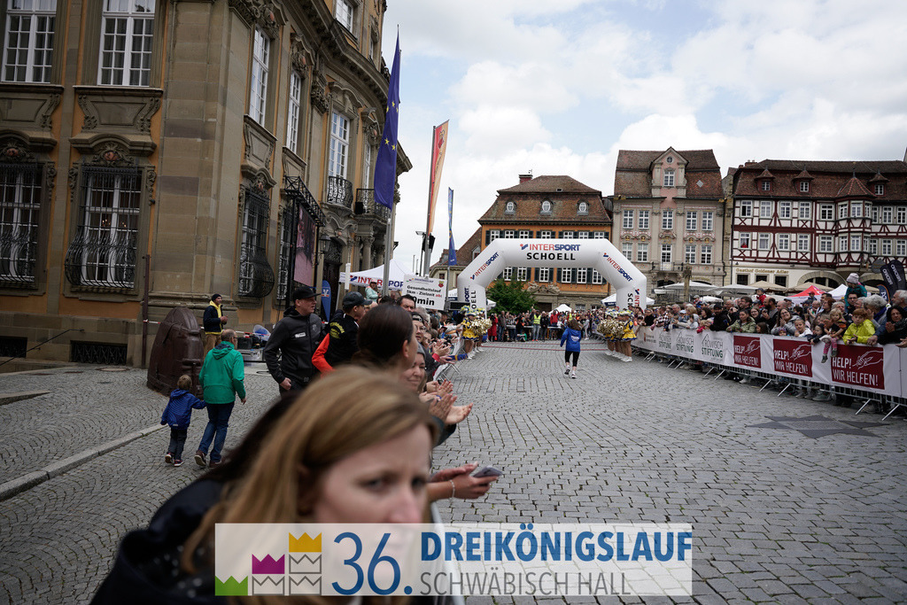 AOK Junior Cup 400m | 3Königslauf 2022 AOK Junior Cup 400m - Realisiert mit Pictrs.com