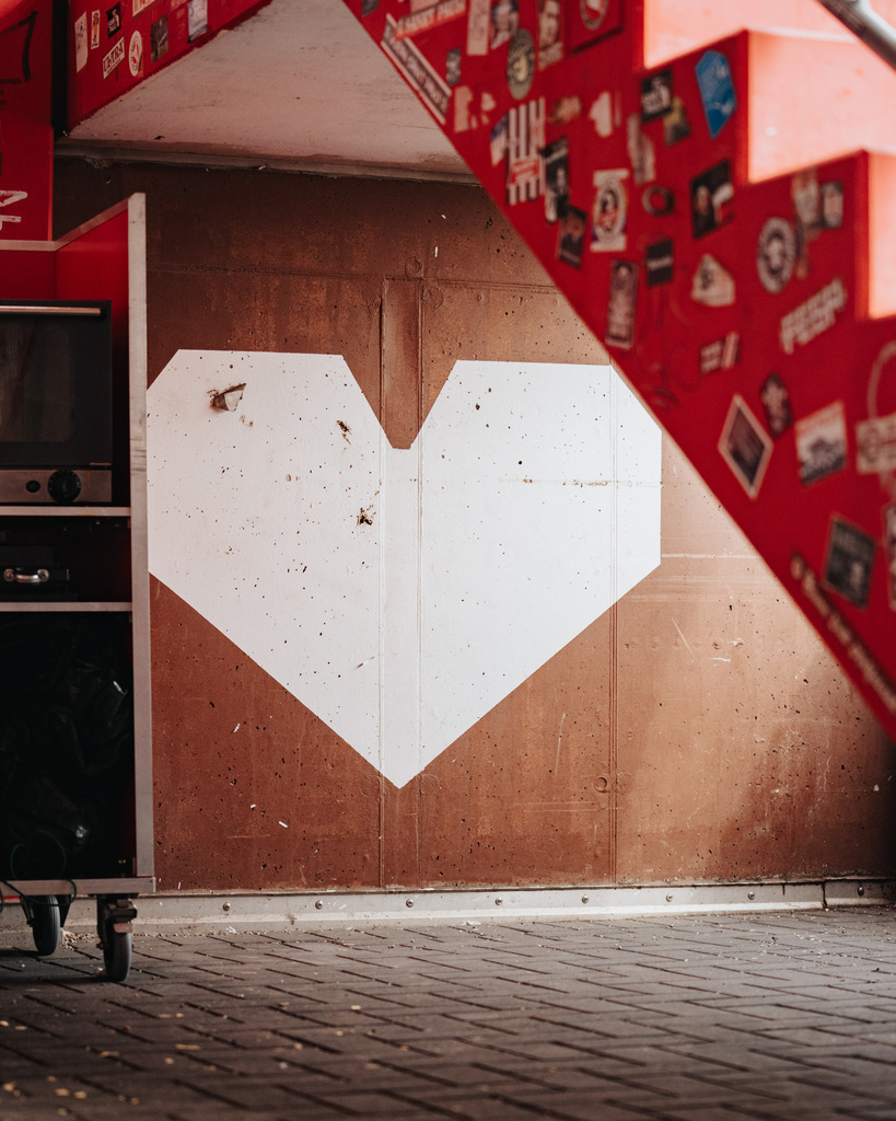 FCS01378 | Der offizielle Shop für FC St. Pauli Fotos. Wähle aus Spielszenen & Fanmomenten dein FCSP Wunschformat. Wir liefern Millerntor-Atmosphäre.