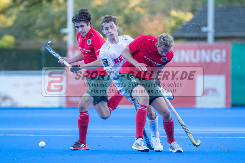 HK_20221008_100604 | 1. Bundesliga Herren Crefelder HTC - Rot-Weiss Köln am 8.10.2022 Crefelder HTC, Krefeld , Niklas Wellen ( Crefelder HTC 10 ) , Johannes Große ( Rot-Weiss Köln #24 )