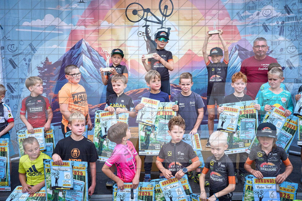Betriebszentrum Laubenbachmühle, Frankenfels, Österreich - 13. September 2025: Dirndltal Race - Kids Race - SiegerehrungFotograf: Martin Bihounek / martinbihounek.com | 13. September 2025 Betriebszentrum Laubenbachmühle, Frankenfels, Österreich : Dirndltal Race - Kids Race - Siegerehrung •••••Photo by: Martin Bihounek / martinbihounek.comInsta: @martinbihounekcom