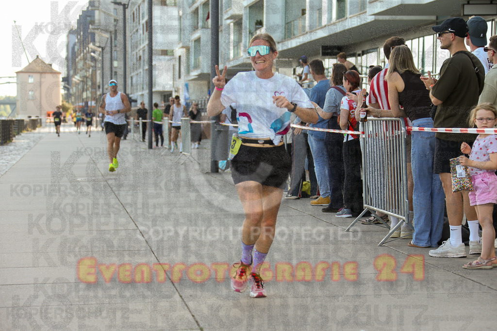 250920_1444_EX1_7415 | Sportfotografie im Rhein-Sieg Kreis, Köln, Bonn, NRW, Rheinland Pfalz, Hessen, etc. Unser Tätigkeitsfeld umfasst den Laufsport vom Volkslauf über den Marathon, Duathlon, Triathon bis zum Ultralauf wie Kölnpfad Ultra oder Schindertrail.