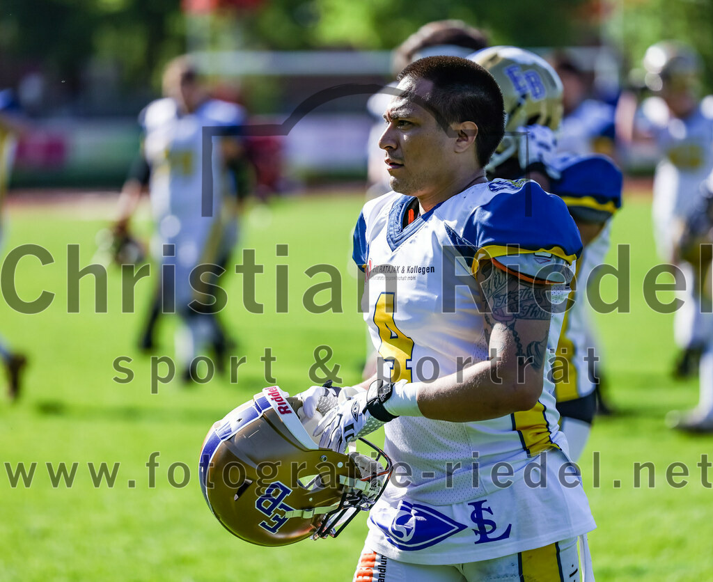 2022-05-14_027_Erding_Bulls_gegen_Munich_Cowboys_2 | Erding, Deutschland, 14.05.2022:
Fußball, Regionalliga 2022, 3. Spieltag, Erding Bulls gegen Munich Cowboys 2, Endergebnis: 20:30

Adam Coronado (Erding Bulls, #4)

Foto: Christian Riedel / fotografie-riedel.net