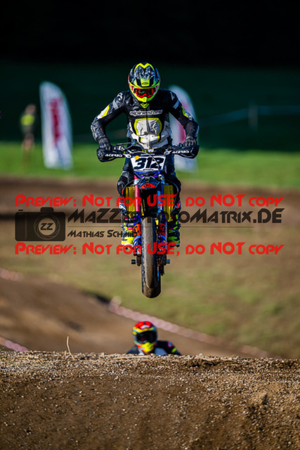 MaZZes_FotoMatrix_220903_8446 | S4