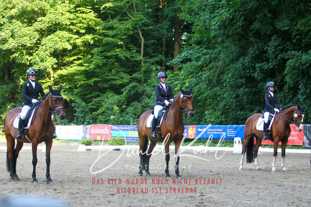 DKP43144 | Turniersportfotografie; Pferdefotografie; Dressurfotografie