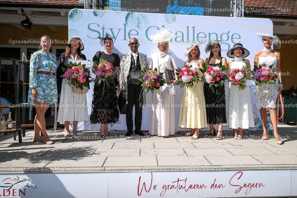 BBmx31082501065 | 2025.08.31, Promis beim Renntag auf der Galopprennbahn Baden-Baden in Iffezheim. Die Gäste genießen die elegante Atmosphäre beim Pferderennen. Siegerehrung im Elegance Wettbewerb Style Challenge zusammen mit Jurorin Sylvie Meis (Model und Markenbotschafterin des Casino Baden-Baden) - Colin Greene (links), Sylvie Meis, 4.  Platz Gina Mink 3.  Platz Vivien Akpinar 2.  Platz Kaja Rothfuß 1. Platz   Ekatarina Seibert