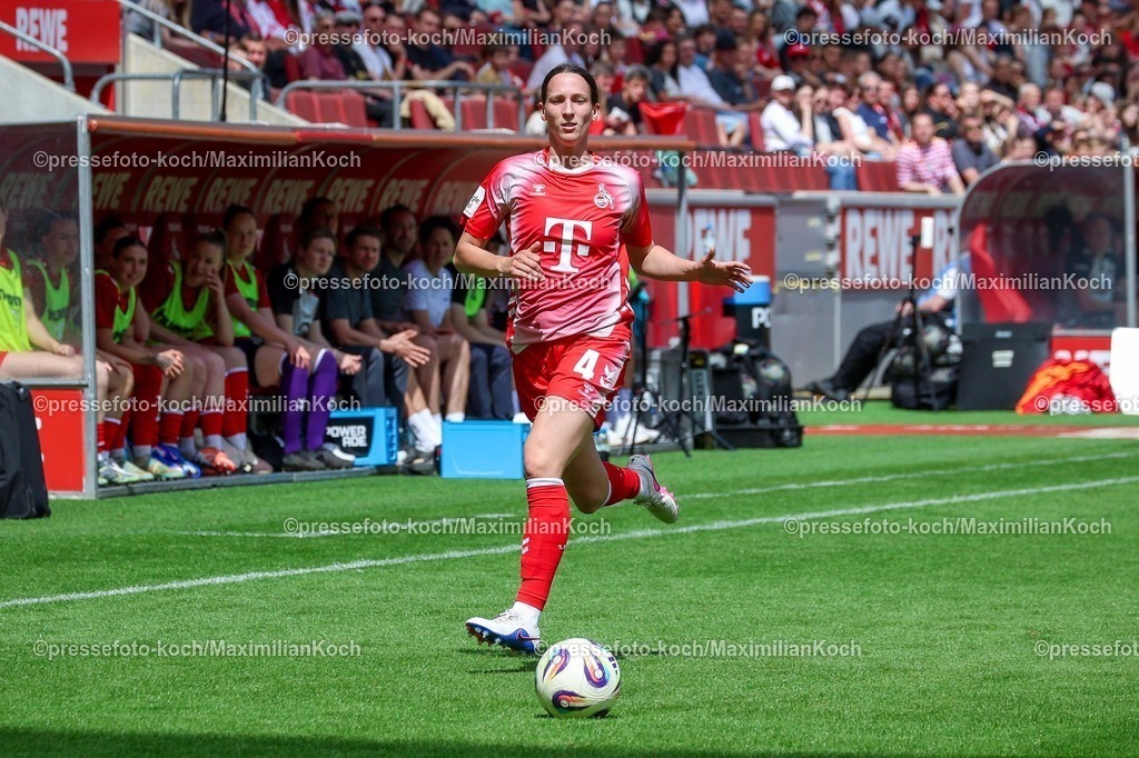 xsscx02052601077 | 02.05.2026, xsscx, Frauen Fussball, 1. FC Köln - Werder Bremen, 1. Fussball Bundesliga, 24. Spieltag, RheinEnergie-Stadion, Saison 2025 2026 Sara Agrez (1. FC Köln #4) DFB regulations prohibit any use of photographs as image sequences and or quasi-video. Photo: xSandraxScherningxPressefotoKochx