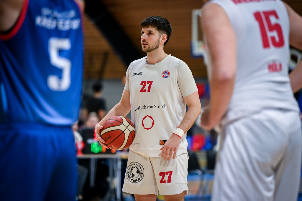 gml_012 | Fotos von Basketballspielen aus dem Raum NRW fotografiert von Gero Mueller-Laschet und Daniel Schaefer - Realisiert mit Pictrs.com