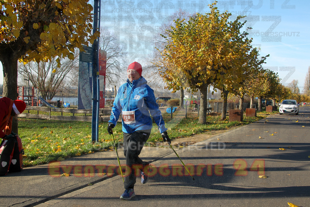 241201_1133_EV4_1329 | Sportfotografie im Rhein-Sieg Kreis, Köln, Bonn, NRW, Rheinland Pfalz, Hessen, etc. Unser Tätigkeitsfeld umfasst den Laufsport vom Volkslauf über den Marathon, Duathlon, Triathon bis zum Ultralauf wie Kölnpfad Ultra oder Schindertrail.
