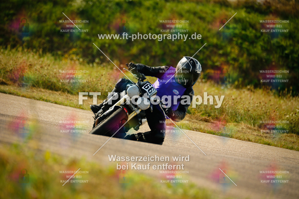 _MOT6413 | Hier findet Ihr Bilder von Touristenfahrten auf der Nürburgring Nordschleife oder von anderen Veranstaltungen die ich besucht habe. Viel Spass beim Durch Schauen 