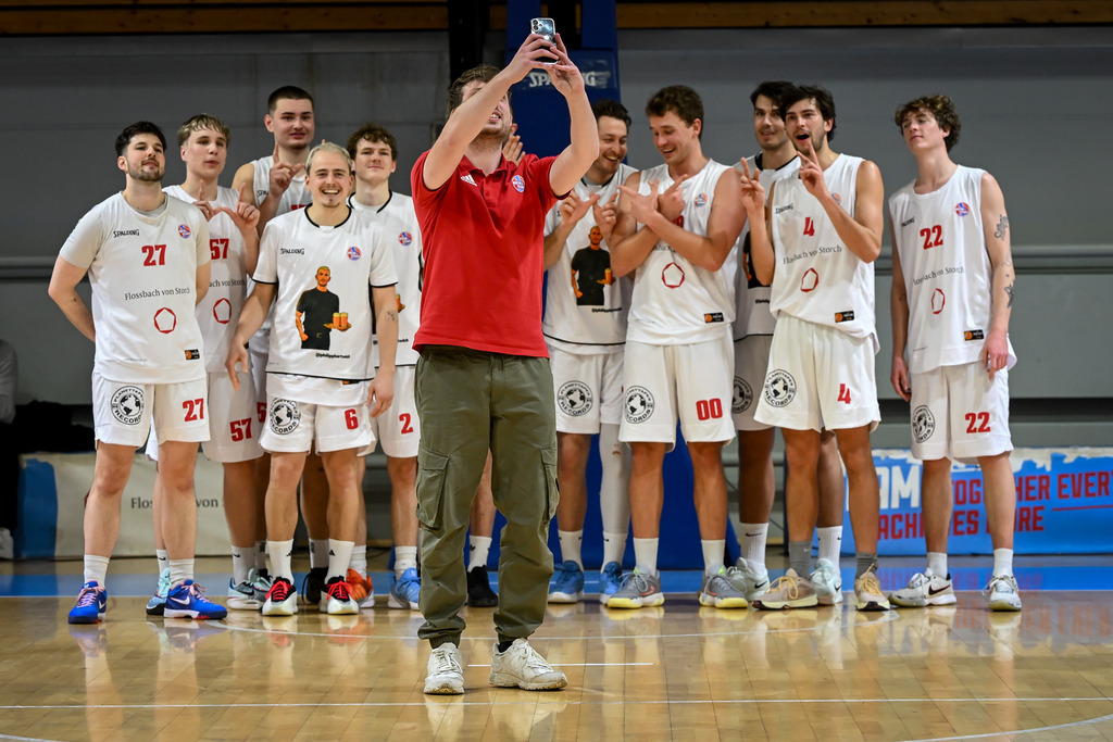 gml_135 | Fotos von Basketballspielen aus dem Raum NRW fotografiert von Gero Mueller-Laschet und Daniel Schaefer - Realisiert mit Pictrs.com