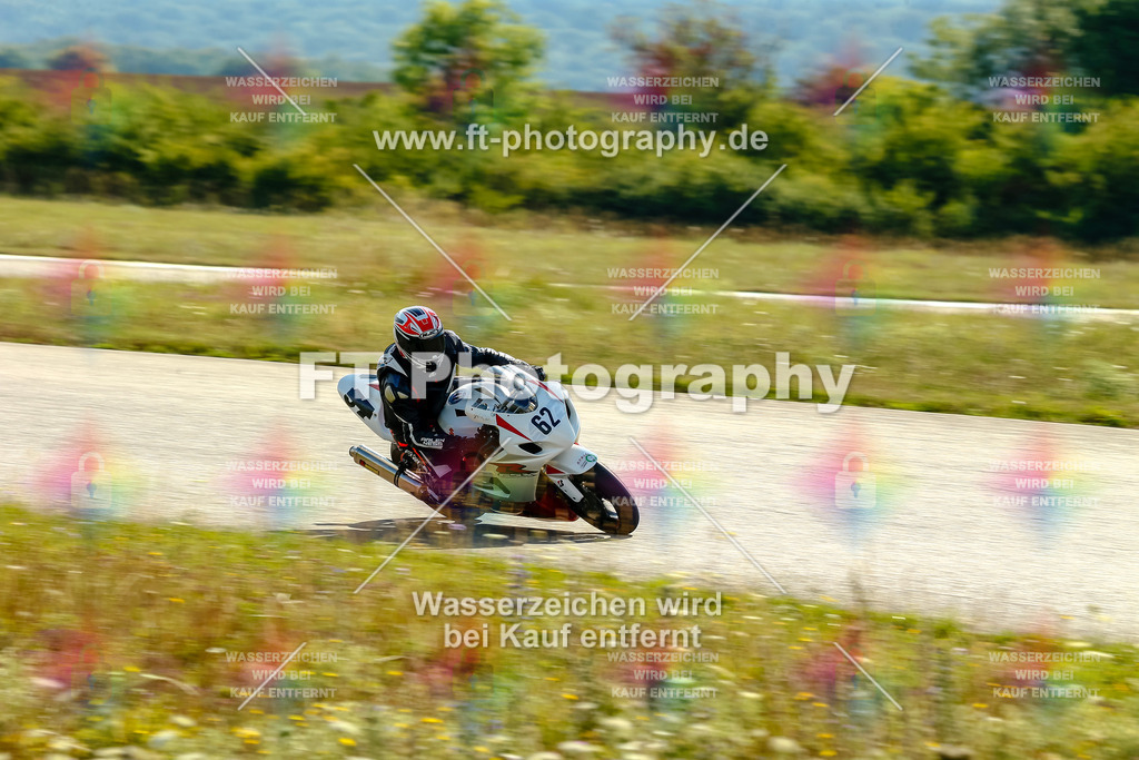 Chambley Juli-0262 | Hier findet Ihr Bilder von Touristenfahrten auf der Nürburgring Nordschleife oder von anderen Veranstaltungen die ich besucht habe. Viel Spass beim Durch Schauen 