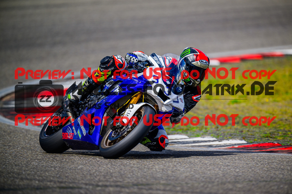 MaZZes_FotoMatrix_240911_6007705_5970 | WEISS