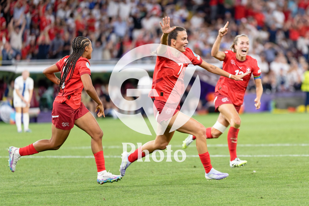 Finland v Switzerland: UEFA Women's EURO 2025 Group A | GENEVA, SWITZERLAND - JULY 10: Riola Xhemaili of Switzerland celebrates after scoring her team's first goal  during the UEFA Women's EURO 2025 Group A match between Finland and Switzerland at Stade de Geneve on July 10, 2025 in Geneva, Switzerland. (Photo by Giuseppe Velletri/Sports Press Photo/Getty Images)