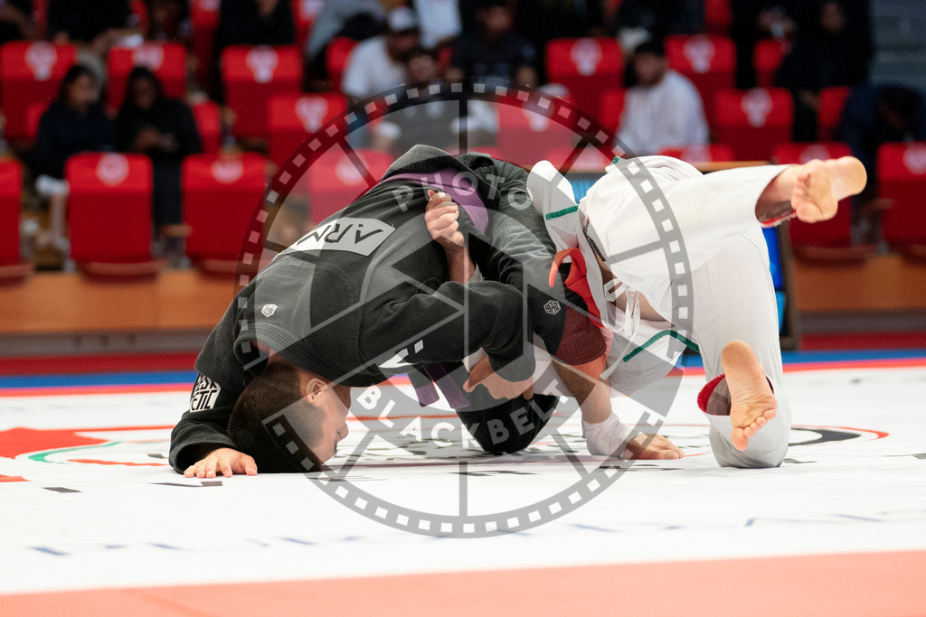 20231108PBB1737 | Fighters compete during the AJP World Professional Championship in the Mubadala Arena in Abu Dhabi, Arab United Emirates, on November 8, 2023.