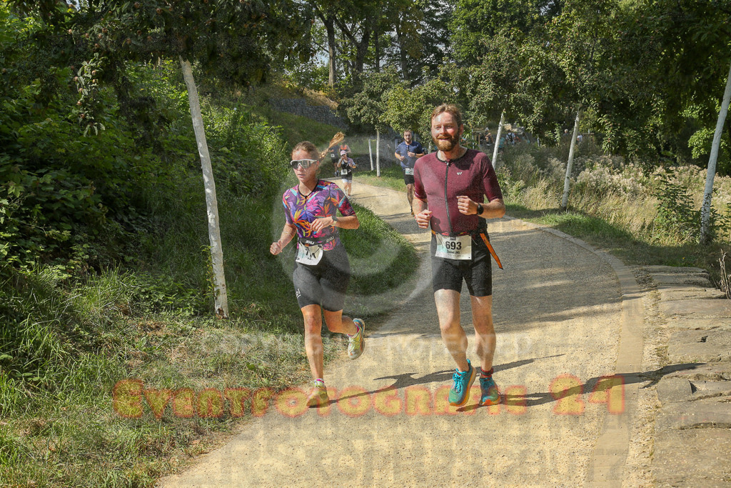 250824_1449_EX1_7688 | Sportfotografie im Rhein-Sieg Kreis, Köln, Bonn, NRW, Rheinland Pfalz, Hessen, etc. Unser Tätigkeitsfeld umfasst den Laufsport vom Volkslauf über den Marathon, Duathlon, Triathon bis zum Ultralauf wie Kölnpfad Ultra oder Schindertrail.
