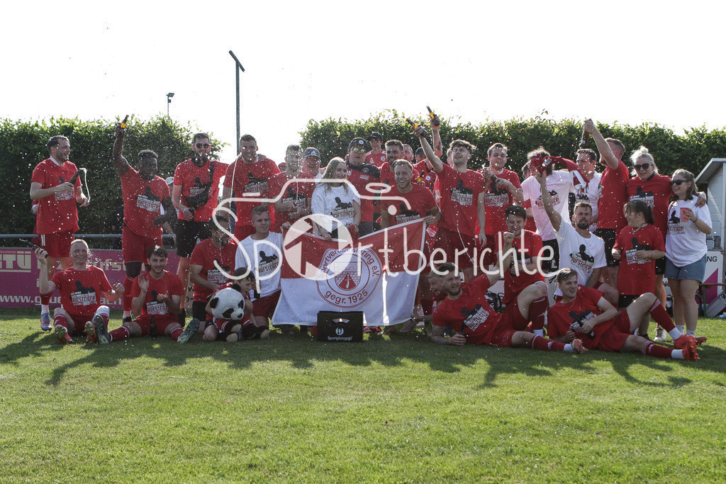 SV 1946 Waidhofen - SV Mering II | Professionelle Sportfotos aus den Bereichen Fußball, Eishockey, Handball und vieles mehr. Ob Sieg oder Niederlage