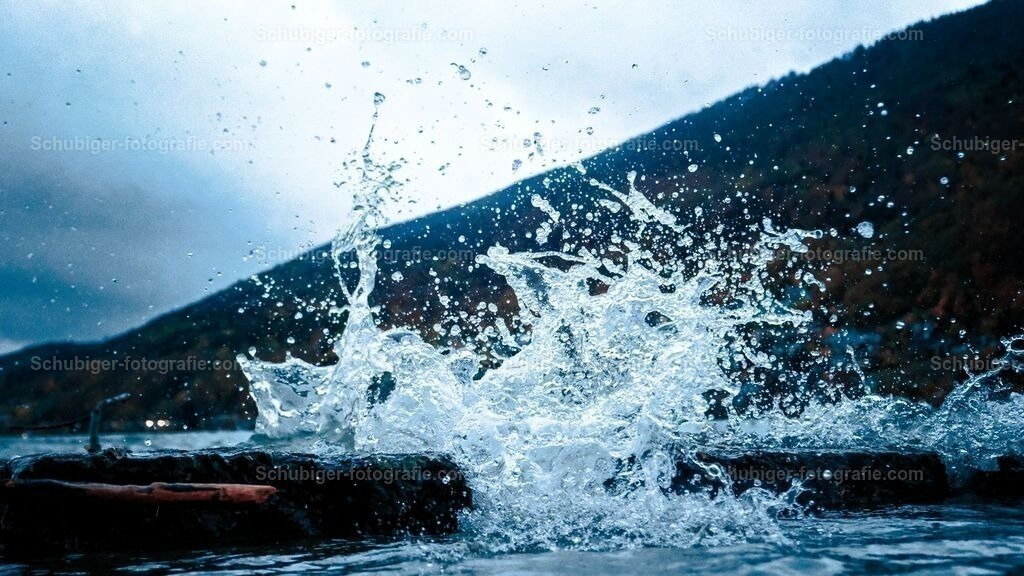 Wasserspritzer | Wasserspritzer - Realisiert mit Pictrs.com