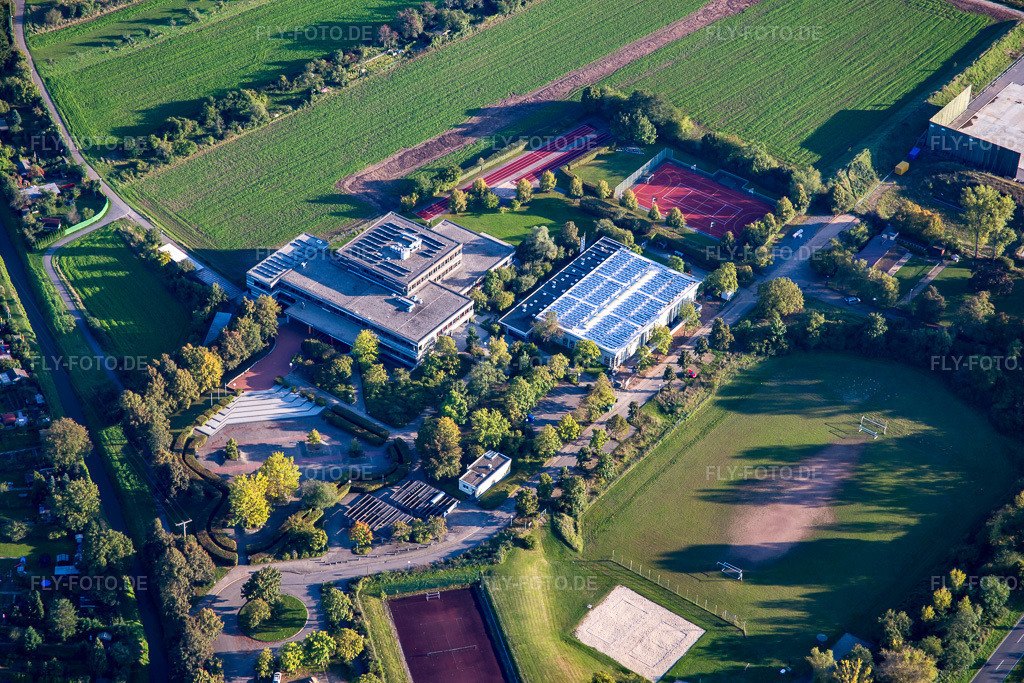 Luftbild: Marion-Dönhoff-Realschule im Ortsteil Rheinau in Brühl im Bundesland Baden-Württemberg in Deutschland. Foto: IMG_073039.jpg vom 23.09.2014 durch Werner Riehm/FLY-FOTO.de