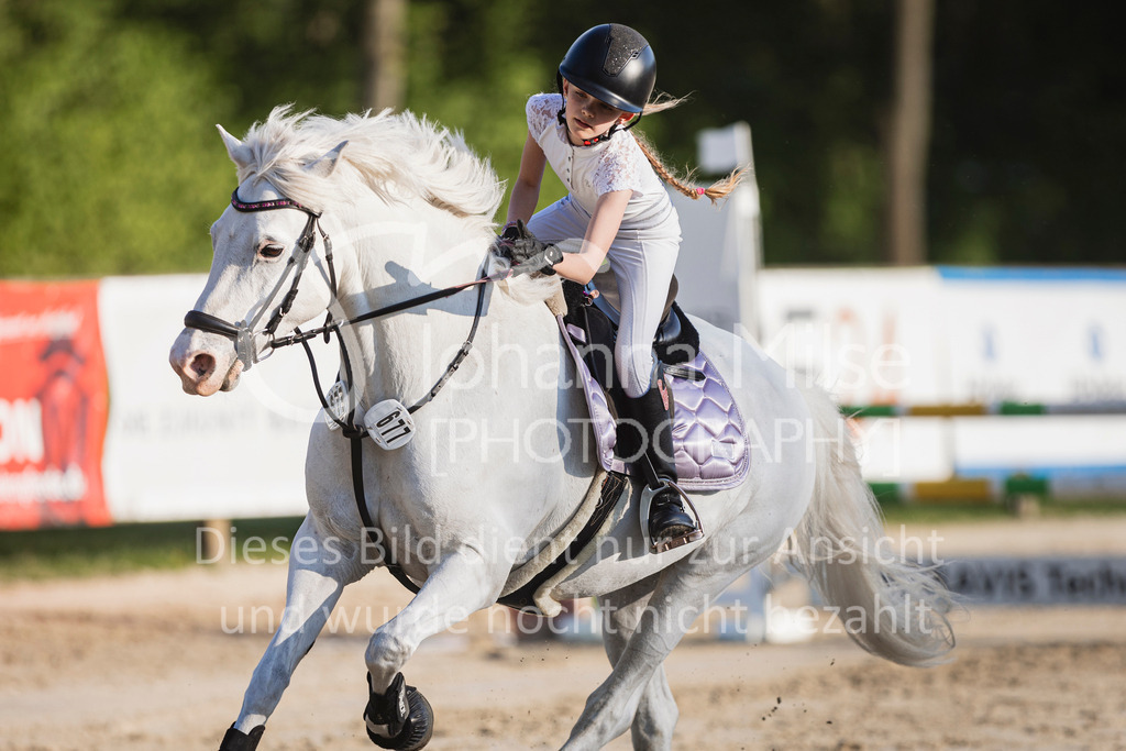 250501_MünsterHandorf_PonyTrophy-351 | Deine schönsten Turniermomente als professionelle Fotos! Entdecke hochwertige Pferdesport-Fotografie im Online-Shop. Jetzt Fotos finden & bestellen!