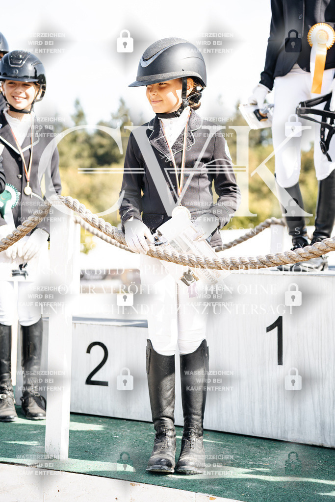 CK705031 | Turnierfotografie Pferdefotografie Trier Rheinland-Pfalz Pferdesport Reitsport Tierfotografie Sportfotografie Pferdevideo Pferdevideografie Equestrianvideography equestrianphotography  - Realisiert mit Pictrs.com