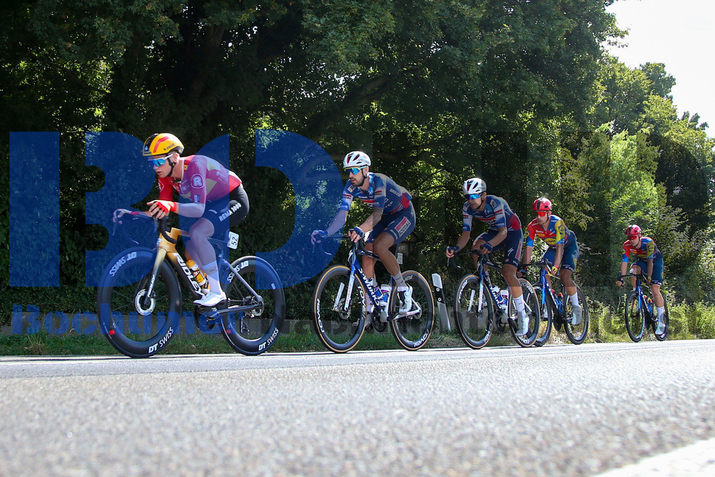 SES_DEUTOU20250821-28 | bond - Realisiert mit Pictrs.com