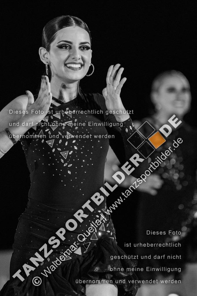 20250504-01296 | Hier finden Sie Tanz Bilder vom Latein und Standard Formationen tanzen. Sportbilder vom Tanzsport. Schöne Fotos und von Weltmeisterschaft, Europameisterschaft, Bundesliga, Regionalliga, Oberliga und Landesliga sowie von GOC Stuttgart, DanceComp, WM Bremen