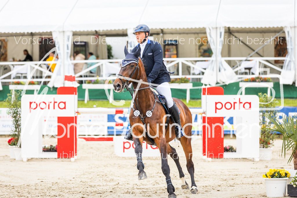 BHO-2PhSpr-M-5-2077 | MomenTaufnahmen Pferdesportfotos