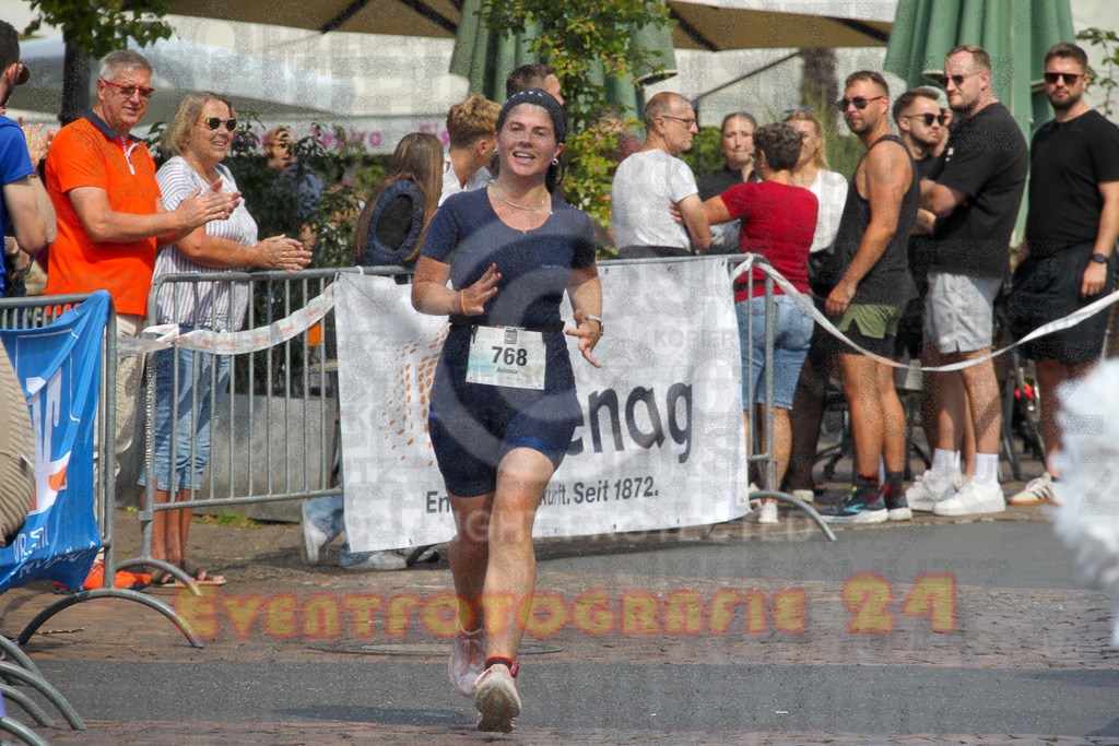 250824_1522_EV4_2834 | Sportfotografie im Rhein-Sieg Kreis, Köln, Bonn, NRW, Rheinland Pfalz, Hessen, etc. Unser Tätigkeitsfeld umfasst den Laufsport vom Volkslauf über den Marathon, Duathlon, Triathon bis zum Ultralauf wie Kölnpfad Ultra oder Schindertrail.