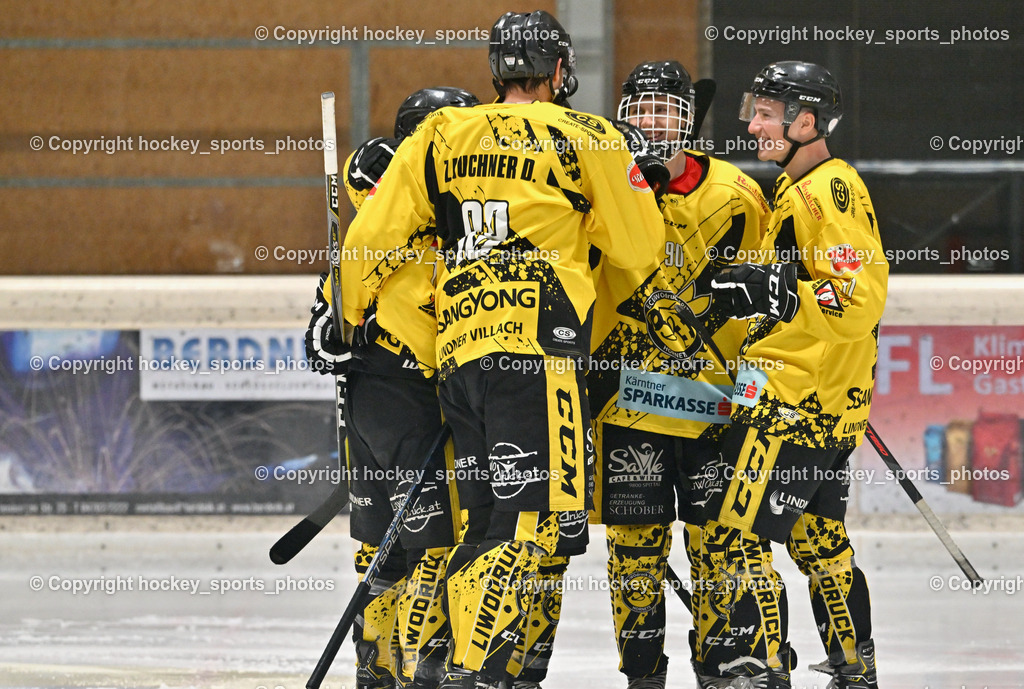 EC Spittal Hornets vs. ESC Steindorf 7.12.2022 | Jubel EC Spittal Hornets Mannschaft, #88 Zauchner Daniel, #81 Sivec Peter Paul, #90 Ogertschnig Joshua