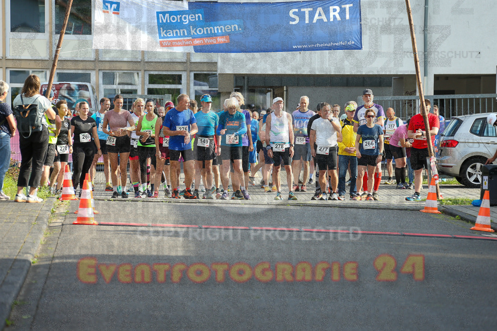 250801_1812_EX1_6493 | Sportfotografie im Rhein-Sieg Kreis, Köln, Bonn, NRW, Rheinland Pfalz, Hessen, etc. Unser Tätigkeitsfeld umfasst den Laufsport vom Volkslauf über den Marathon, Duathlon, Triathon bis zum Ultralauf wie Kölnpfad Ultra oder Schindertrail.