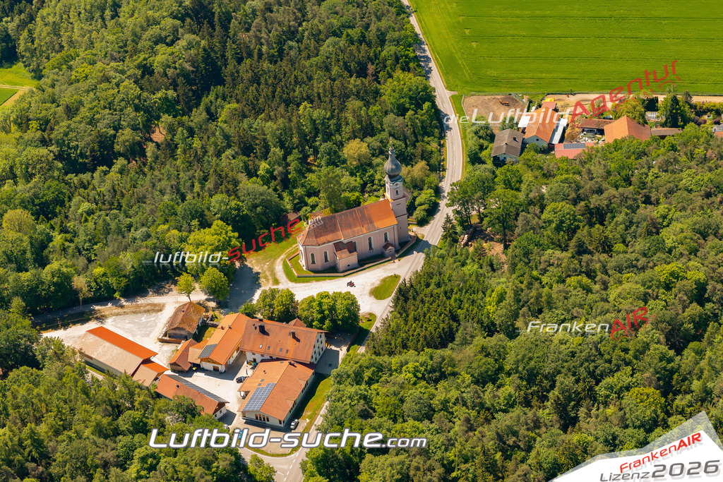 Dreifaltigkeitsberg-Weng-2024-40 | Die Luftbild Suche. Hier finden Sie Luftaufnahmen, Drohnen und Schrägluftbilder von Städten und Orte. Aktuelle + Archiv Luftbilder auch mit Lizenz.
