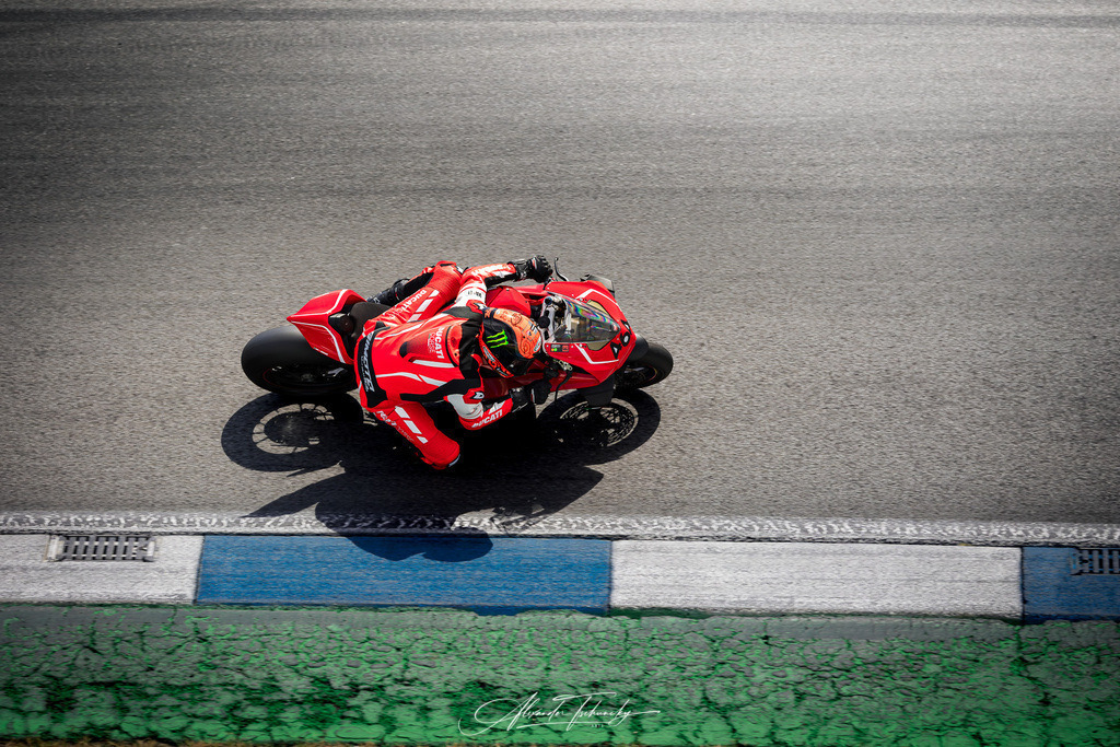 Ducati Trackday Hockenheimring 2026 | Entdecken Sie die faszinierende Welt von Alexander Tschuncky Arts: Kreative Fotografie, atemberaubende Automobilkunst und hochwertiger Bilderdruck. Lassen Sie sich inspirieren! - Realisiert mit Pictrs.com