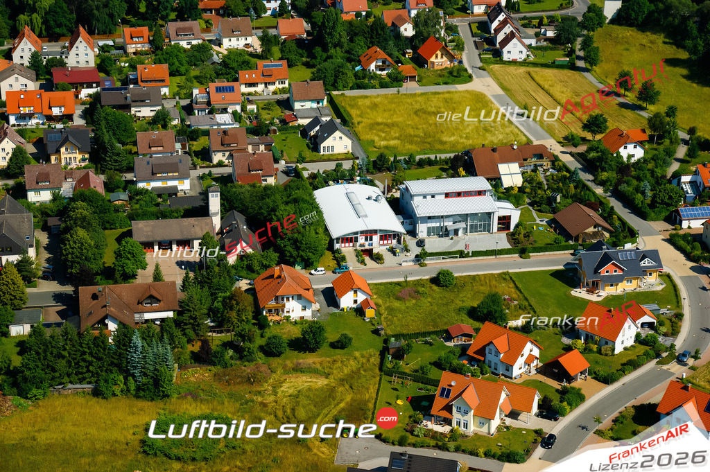 Die Luftaufnahme der Stadt Stockheim wurde vom UL-Flugzeug heraus erstellt ( keine Drohne )- hohe Auflösung für beste Qualität