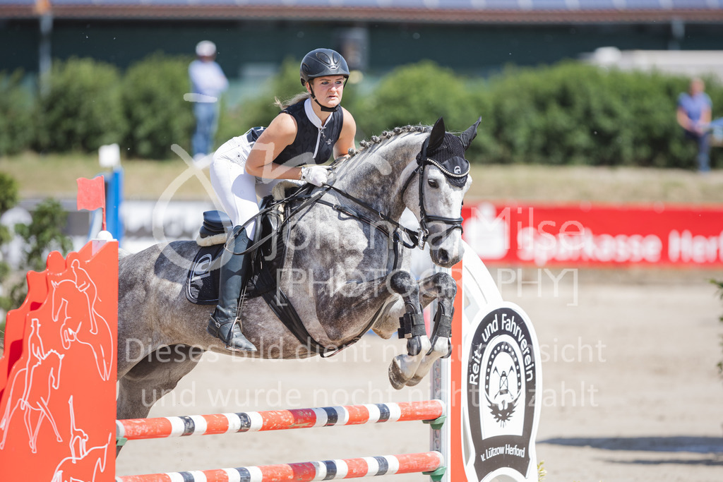 220612_LüPfSpTa_Stil-A2-345 | Lützower Pferdesporttage
Stilspringprüfung Kl.A** geschlossen
12.06.2022