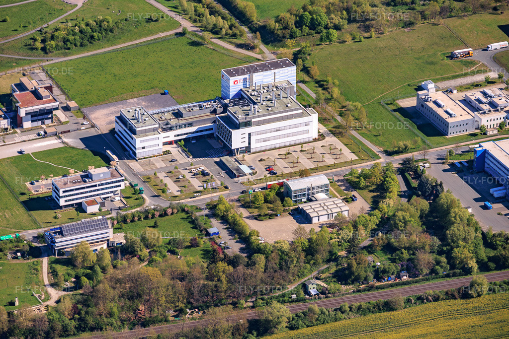 Luftbild: EVER Pharma Jena GmbH im Ortsteil Neulobeda in Jena im Bundesland Thüringen in Deutschland.Foto: IMG_155806.jpg vom 02.05.2026 durch Werner Riehm/FLY-FOTO.deAuflösung des Originals: 5870 x 3913 pxEVER Pharma
