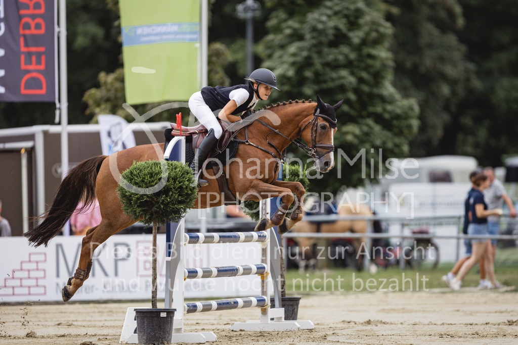 230824_Delbrueck_PonyTrophy-297 | Deine schönsten Turniermomente als professionelle Fotos! Entdecke hochwertige Pferdesport-Fotografie im Online-Shop. Jetzt Fotos finden & bestellen!