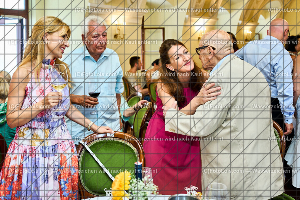 ALP9697_XXXX-Chopin-Festival_Gratulationen zum Jubilaeum | (C)FotoLois.com, Alois Spandl. XXXX. Chopin-Festival in der Kartause Gaming, DINNERKONZERT mit Vera Kostner (Violine), Manfred Wagner-Artzt (Klavier), Clara Biermasz (Klavier), Lieke Te Winkel (Violine) und Adam Javorkai (Violoncello) im Prätatensaal, Sa 17. August 2024.