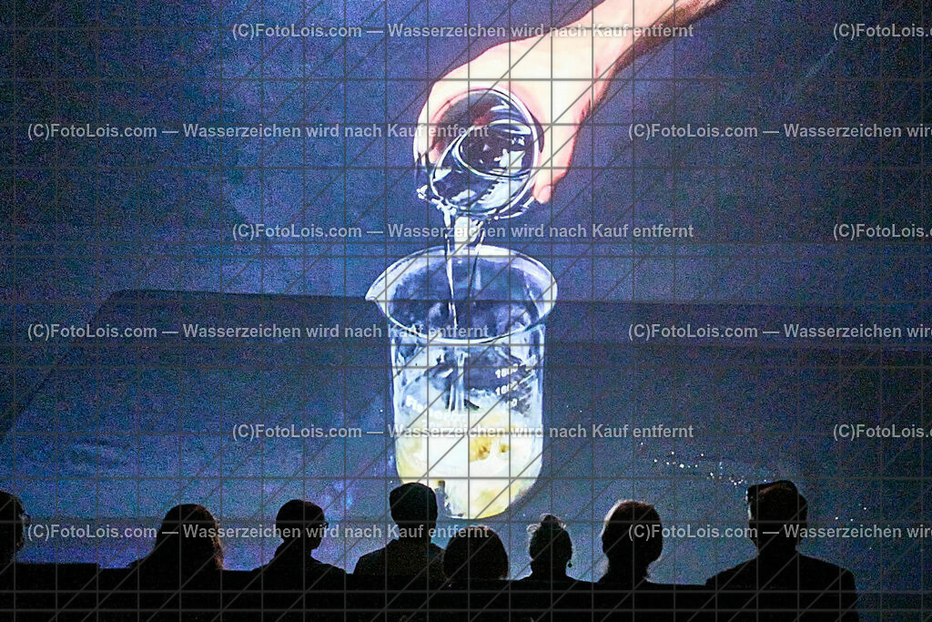 ALP8620_Linz_ARS-Elektr_MH_Nassplattenfotografie_Sandarak | (C)FotoLois.com, Alois Spandl, Linz an der Donau - ARS Elektronica Center, Multimediashow über Nassplattenfotografie von Markus Hofstätter, Fr 13. Oktober 2023.