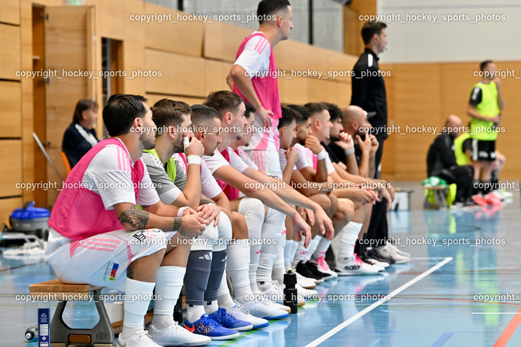 Carinthia Flamengo Futsal Club vs. FC Ljuti Krajisnici | Spielerbank Carinthia Flamengo, Carinthia Flamengo Futsal Club vs. FC Ljuti Krajisnici, Carinthia Flamengo Fusal Club vs. FC Ljuti Krajisnici am 12.10.2025 in Klagenfurt (Ballspielhalle Viktring), Austria, (Photo by Bernd Stefan)