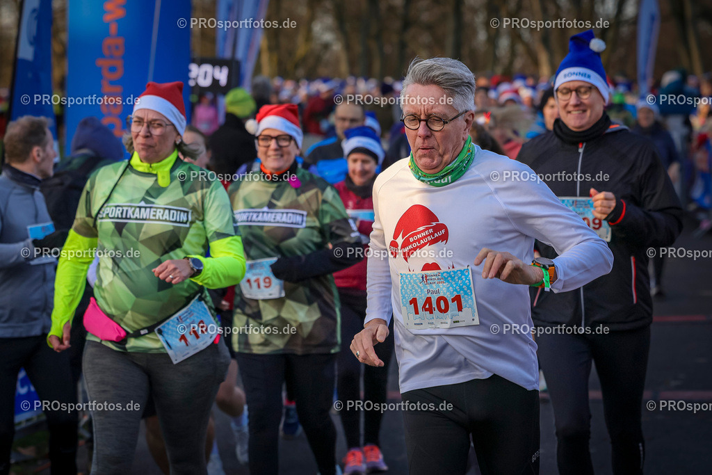 6. Bonner Nikolauslauf; Bonn, 14.12.2025 | Impressionen vom 6. Bonner Nikolauslauf am 14.12.2025 in Bonn (Nordrhein-Westfalen). 