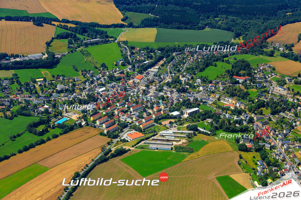 Die Luftaufnahme der Stadt Eppendorf wurde vom UL-Flugzeug heraus erstellt ( keine Drohne )- hohe Auflösung für beste Qualität