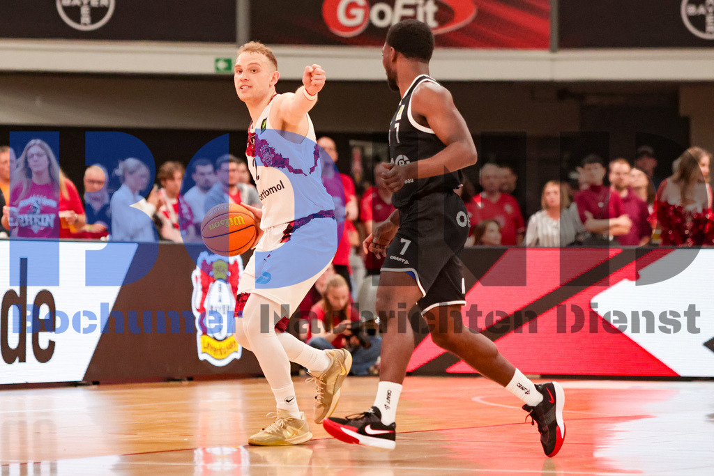 SES_LEVWOL20250525-51 | bond - Realisiert mit Pictrs.com