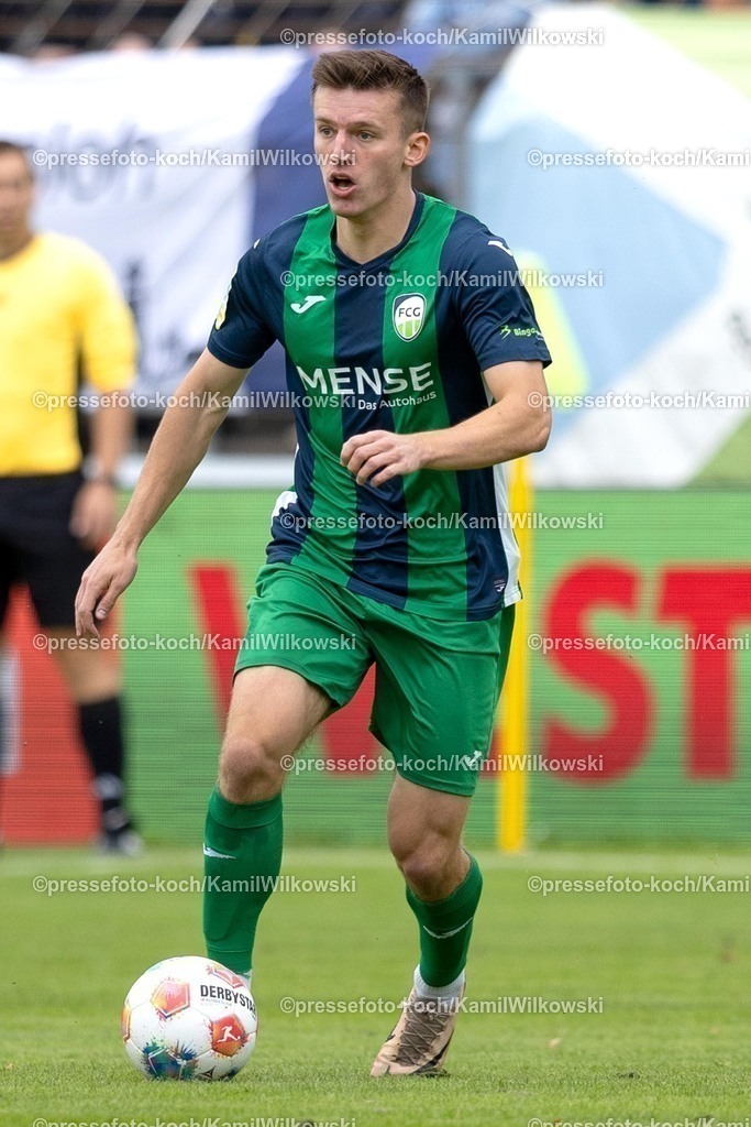 xKWIx13092501033 | 13.09.2025, xkwix, Fußball, Regionalliga West, FC Gütersloh - SV Rödinghausen, Ohlendorf Stadion im Heidewald: Aleksandar Kandic (FC Gütersloh #27) 