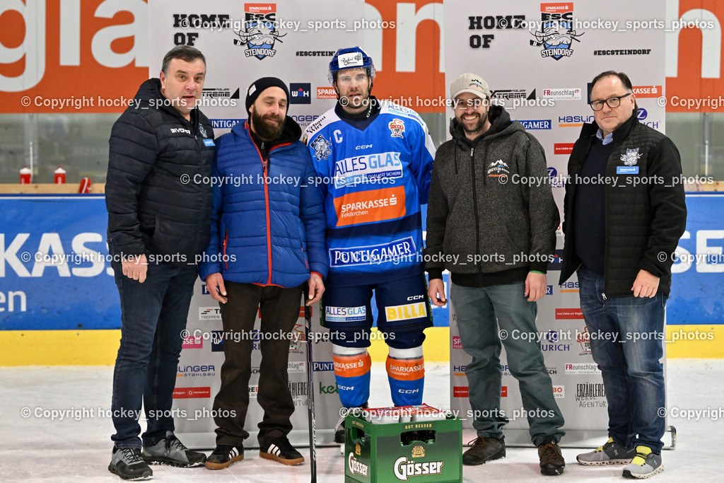ESC Steindorf vs. ESV Ferlach  | Spieler des Abends #57 Wilfan Franz ESC Steindorf, ESC Steindorf Sektionsleiter Hans Tschernutter, Sportlicher Leiter ESC Steindorf Armin Ratz, ESC Steindorf vs. ESV Ferlach , ESC Steindorf vs. ESV Ferlach  am 15.02.2026 in Steindorf (Ossiachersee Halle), Austria, (Photo by Bernd Stefan)