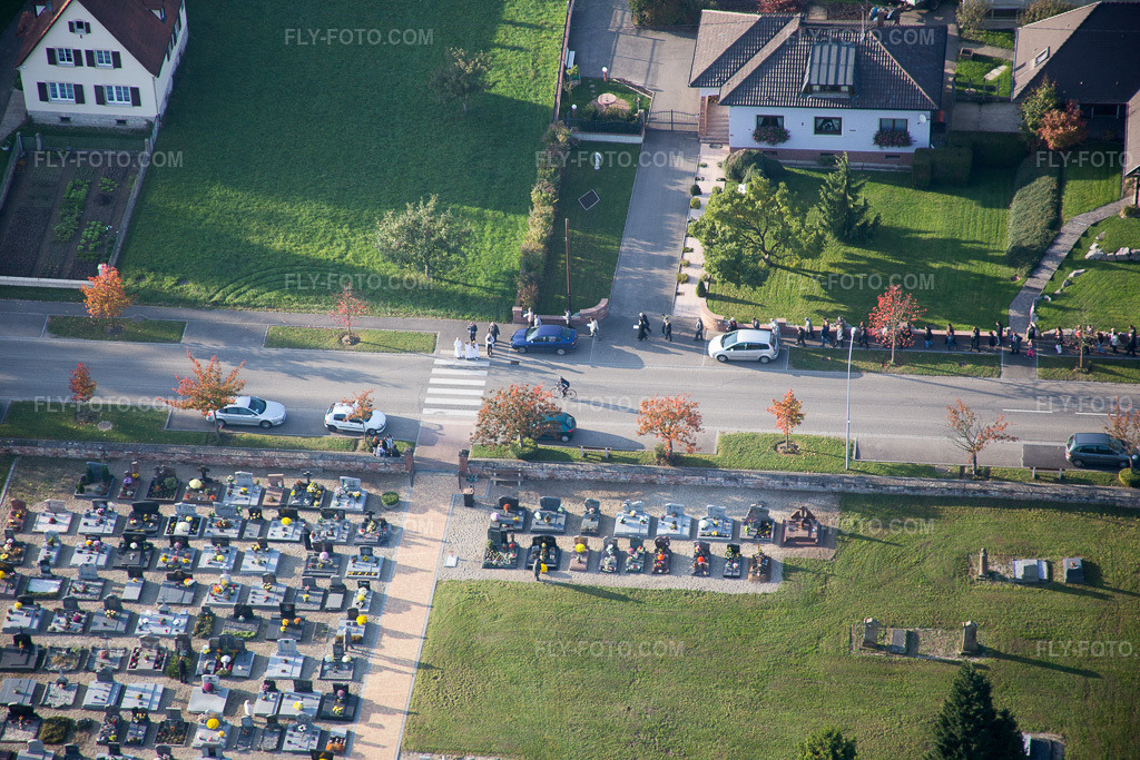 Aerial view: View of the town in Niederrœdern in the state Bas-Rhin, France.Photo: IMG_075683.jpg taken on 11/01/2014 by Werner Riehm/FLY-FOTO.comResolution of the original: 5472 x 3648 px